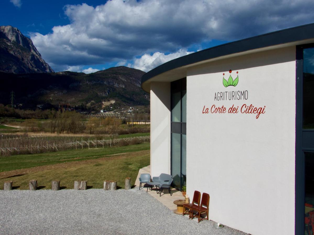 Agritur La Corte Dei Ciliegi Trento Bagian luar foto