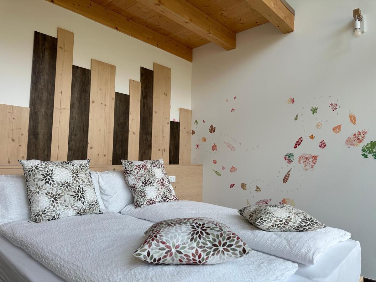 Agritur La Corte Dei Ciliegi Trento Bagian luar foto